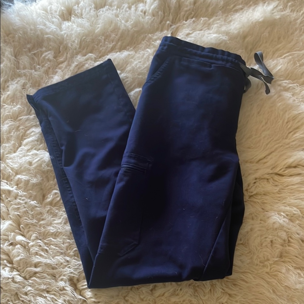 Figs scrub pants, size small, navy